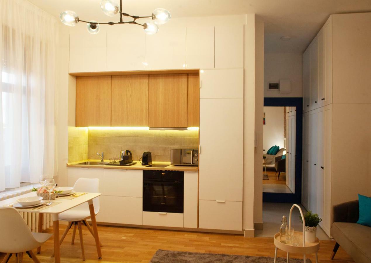 Marvel Apartman Debrecen Eksteriør bilde